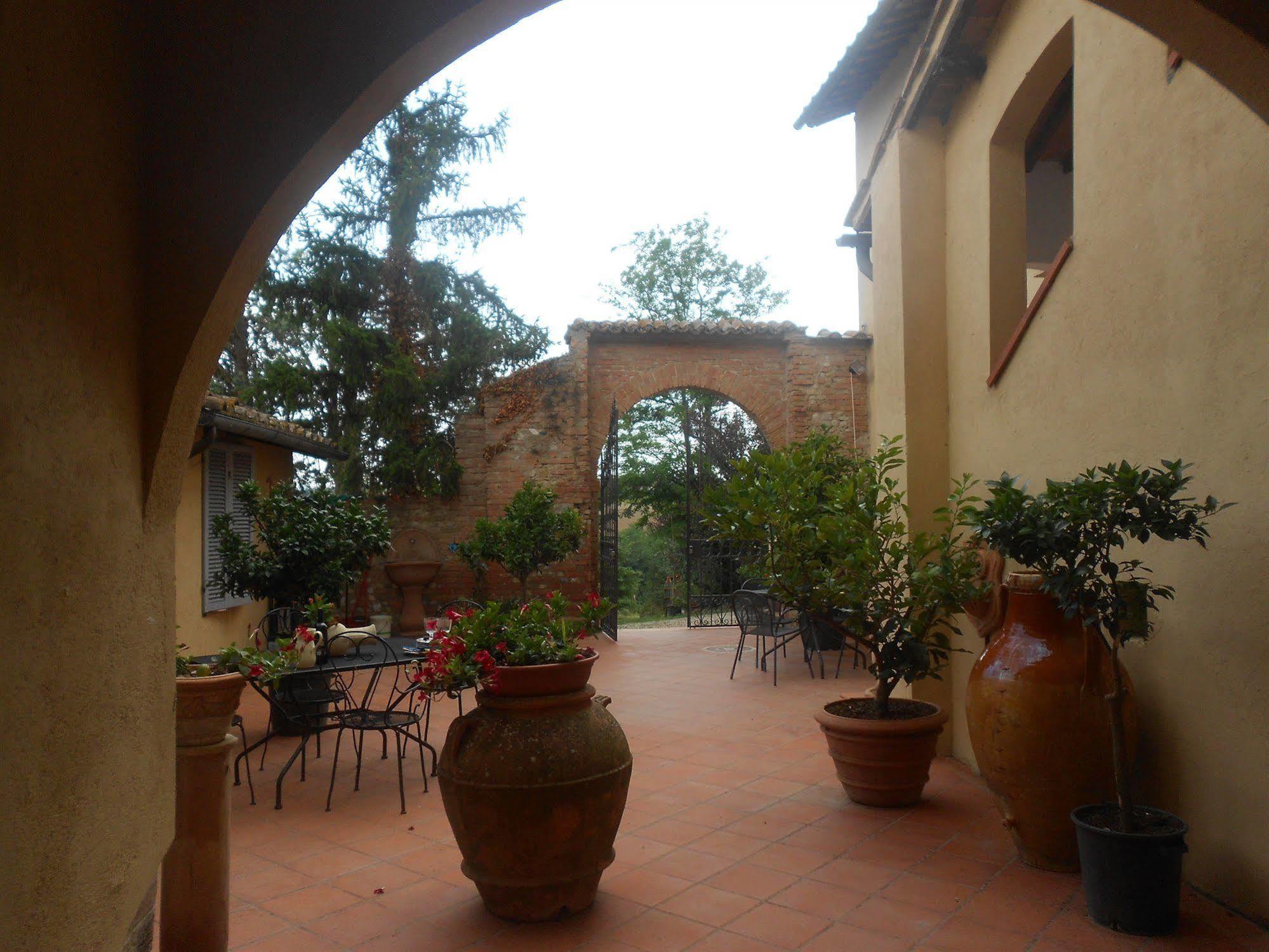 Il Colombaio, Siena -Appartamenti E Camere- 이솔라 외부 사진
